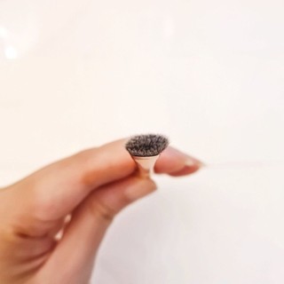 Cọ trang điểm đánh khối mũi vạt xéo góc cạnh chuyên nghiệp, cọ tạo khối làm đẹp tiện lợi Zoeva Rose Gold 235 (Hồng)