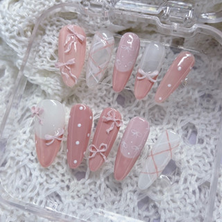  nail box thiết kế tone hồng đính nơ siêu xinh 