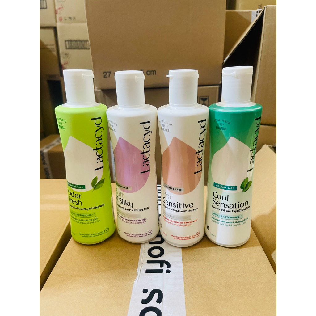 Dung dịch vệ sinh phụ nữ Lactacyd 250ml