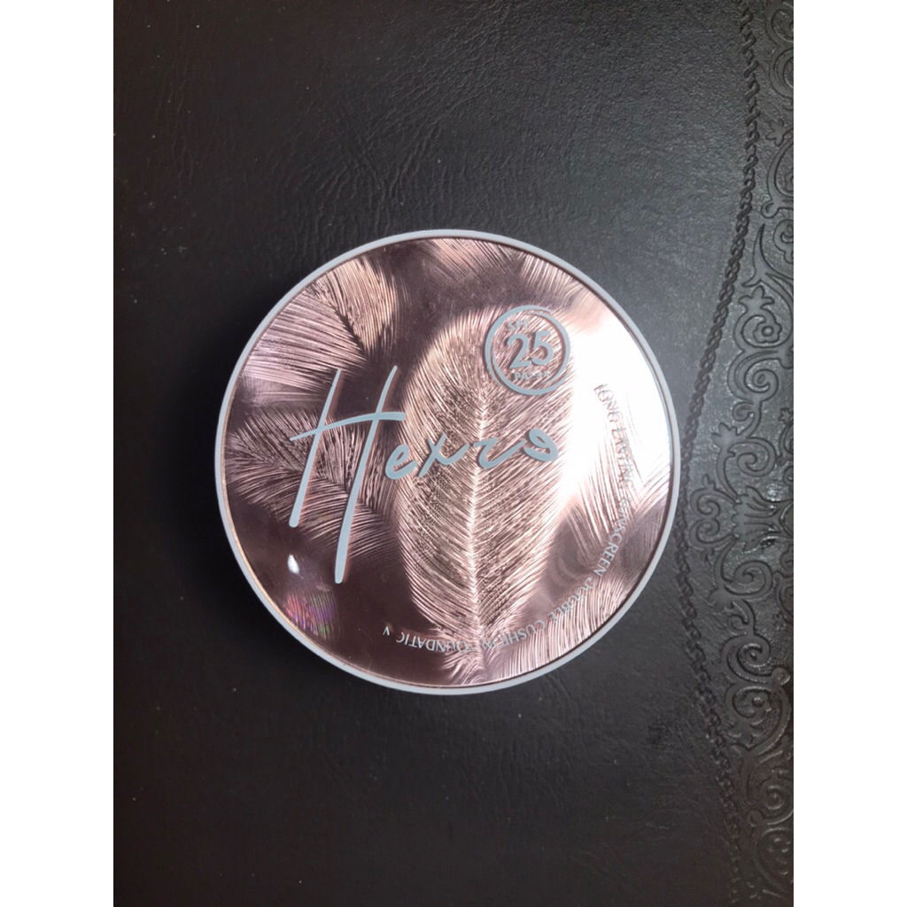 Pass Cushione Hexze 2 in 1 màu sáng nhất ạ