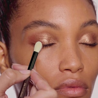 Cọ Trang Điểm Blend Và Nhấn Màu Mắt ZOEVA Opulence Vegan Crease Brush 228