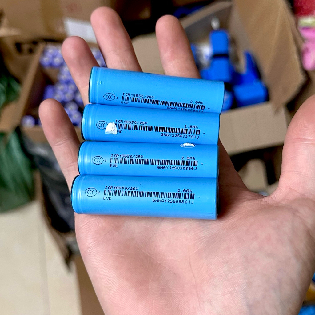 PIN 18650 EVE 26V DUNG LƯỢNG 2.400MAH XẢ 10A ( Hàng tháo khối )