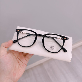 Kính gọng dẻo cao cấp form vuông