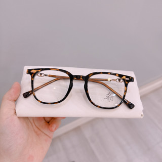 Kính gọng dẻo cao cấp form vuông