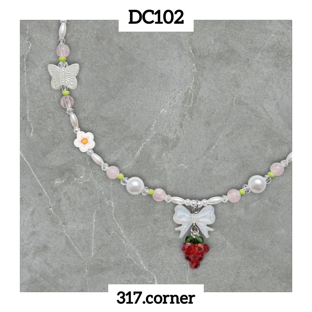 [Hàng đặt trước] Vòng cổ / Dây chuyền dâu tây hạt cườm phối charm - DC102 - 317.corner
