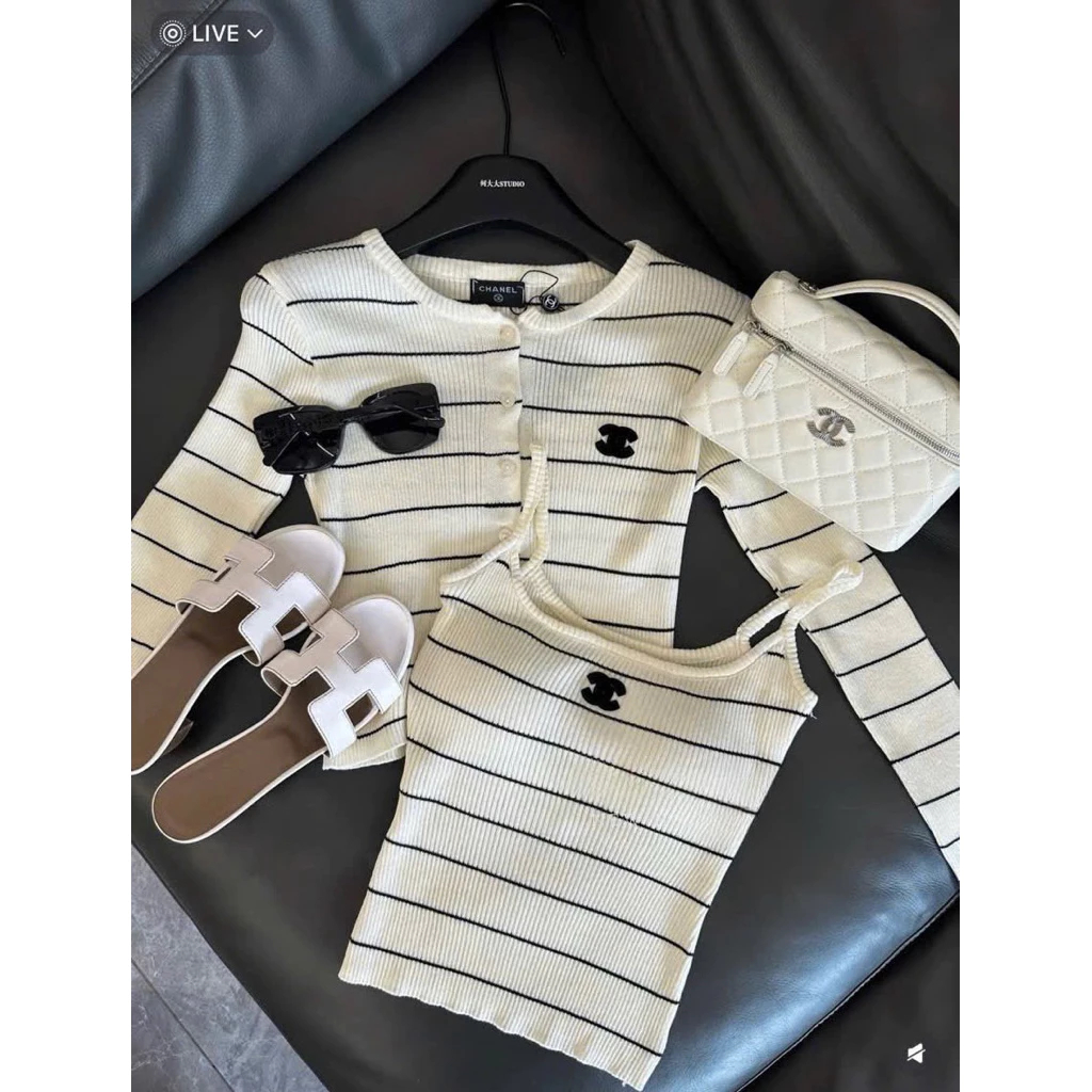 Set Áo Len 2 Chiếc Kẻ Sọc ,Áo Croptop Ba Lỗ, Áo Khoác Cardigan Dài Tay Nữ Siêu Sang Chảnh th05 | BigBuy360 - bigbuy360.vn