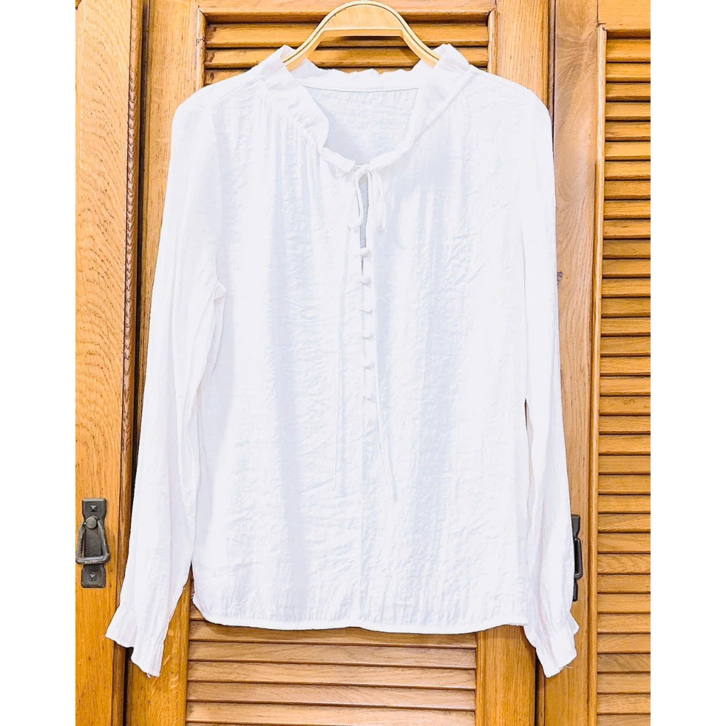 Áo sơ mi đũi lụa dài tay màu trắng của Mỹ- 2 Hand (Size M).American white long-sleeved silk linen sh