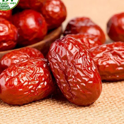 Táo đỏ Tân Cương 1kg táo đỏ quả to đều chắc thịt không xốp loại thượng hạng - Dược Liệu Quý