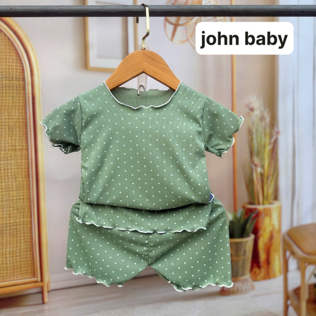 Set 05 bộ quần áo bé gái CHẤM BI  chất vải thun tăm lụa (4-25kg)