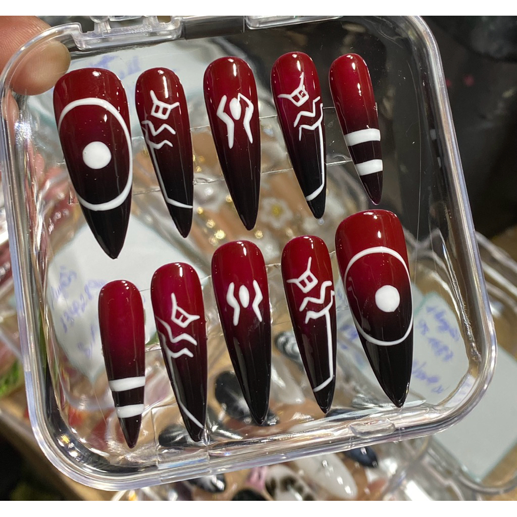 [H22] nailbox y2k đỏ đen,ảnh shop tự chụp camera thường