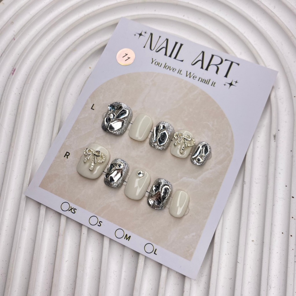 L3001 Nail Box Móng Tay Giả Đính Đá Trang Sức Bạc Tráng Gương Phong Cách Thời Thượng Hot Trend 2025 | BigBuy360 - bigbuy360.vn