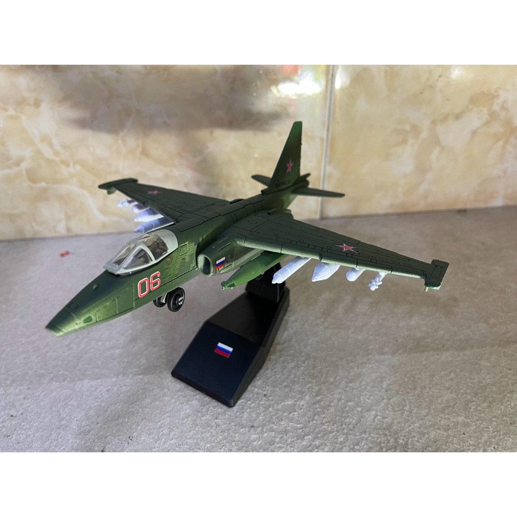 Mô hình Máy báy Nhựa Sukhoi SU-25, SU-57 1:72