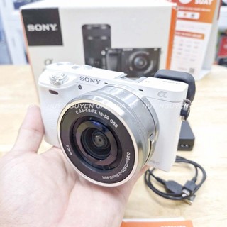  MÁY ẢNH SONY A6000 WiFi Đẹp 97-99.99% Ống kính Sony 16 50 OSS  . 24 Megapixel  Rất nhỏ gọn Quay phim  FullHD 1080p. 
