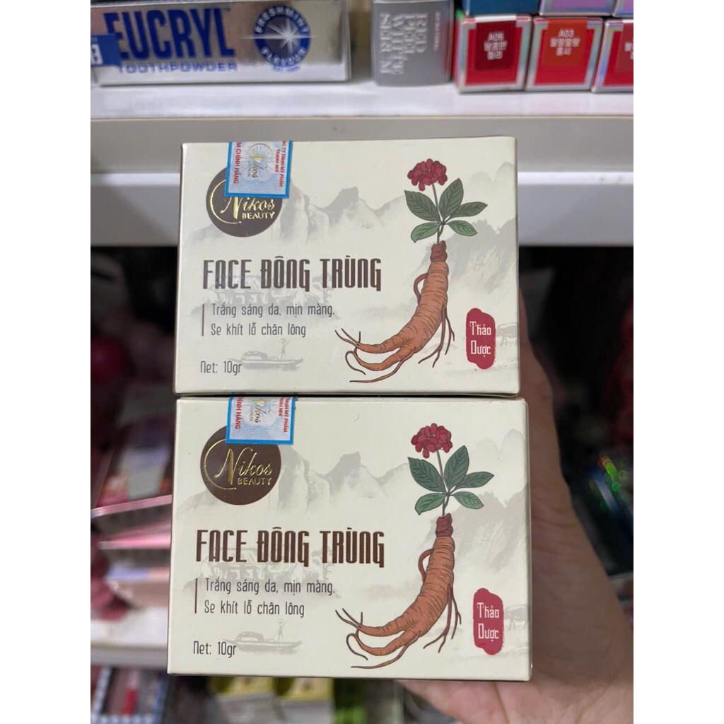 Kem face đông trùng nikos