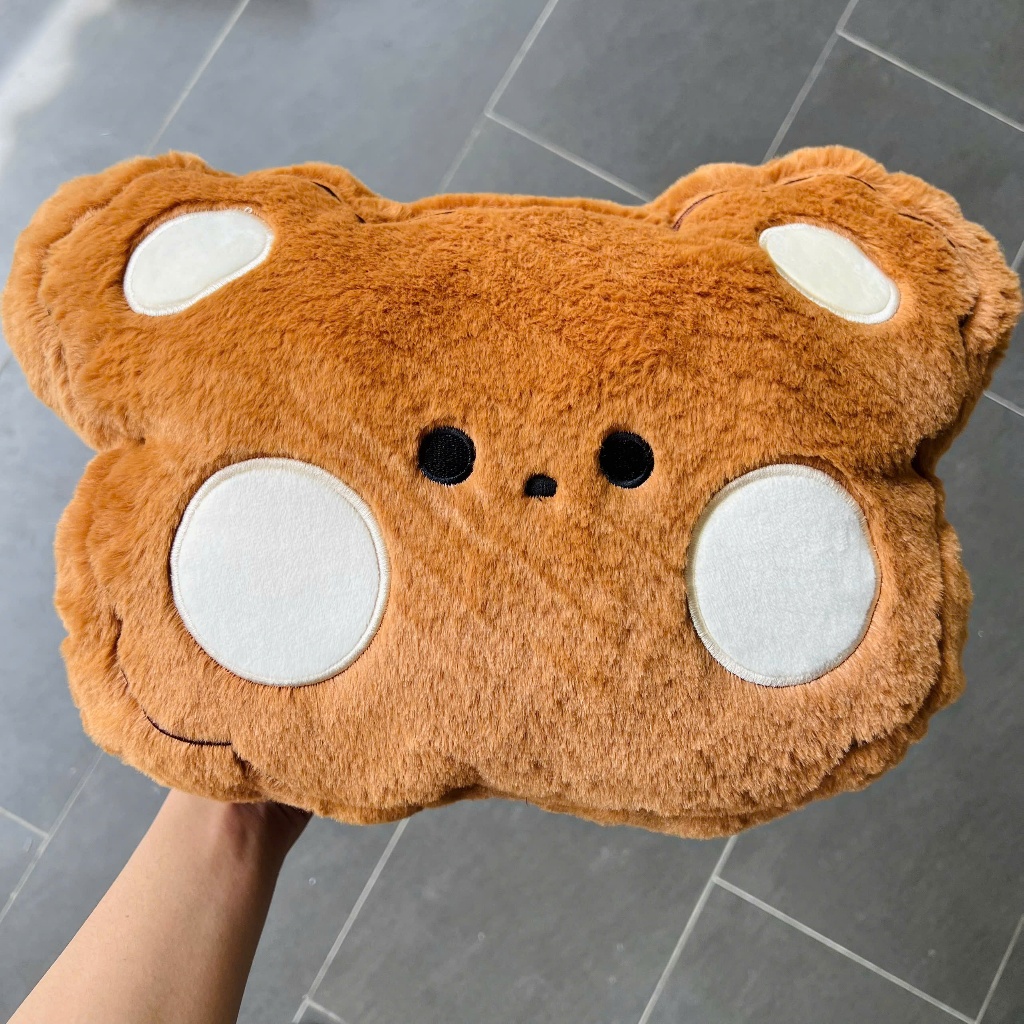 Hàng Lỗi Nhẹ (Đọc kỹ mô tả trước khi đặt hàng) Gối đi xe máy cho bé chống va đập đầu hình gấu cute lạc lối