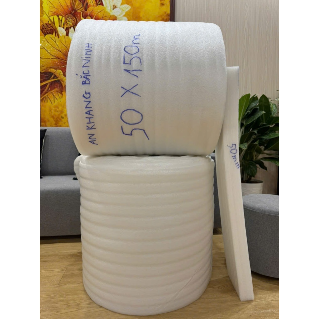 Cuộn Xốp PE Foam dày  2ly (50 x 150)  mét, cuộn xố pe foam, màng xốp bọc hàng LƯU Ý NHẬN 1 CUỘN / 1 