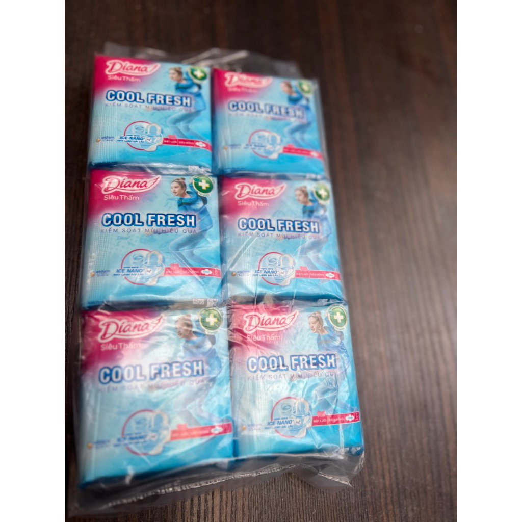 [ Lốc 6 Gói ] Băng vệ sinh Diana siêu thấm coolfresh 8 miếng