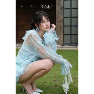 COSHE đầm babydoll tay dài cổ chữ V chất ren hoa cao cấp, váy FLORYN DRESS thiết kế ngắn xòe phối bèo tầng sang trọng
