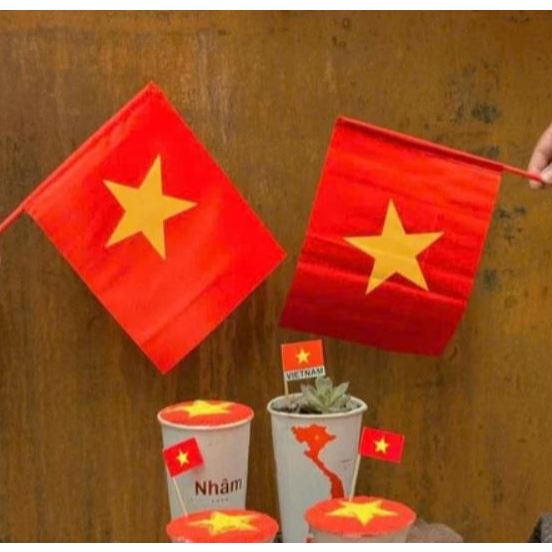 Set 5 Lá Cờ Vẫy - Cờ Đỏ Sao Vàng Việt Nam Cầm Tay Mini KT 19X26CM