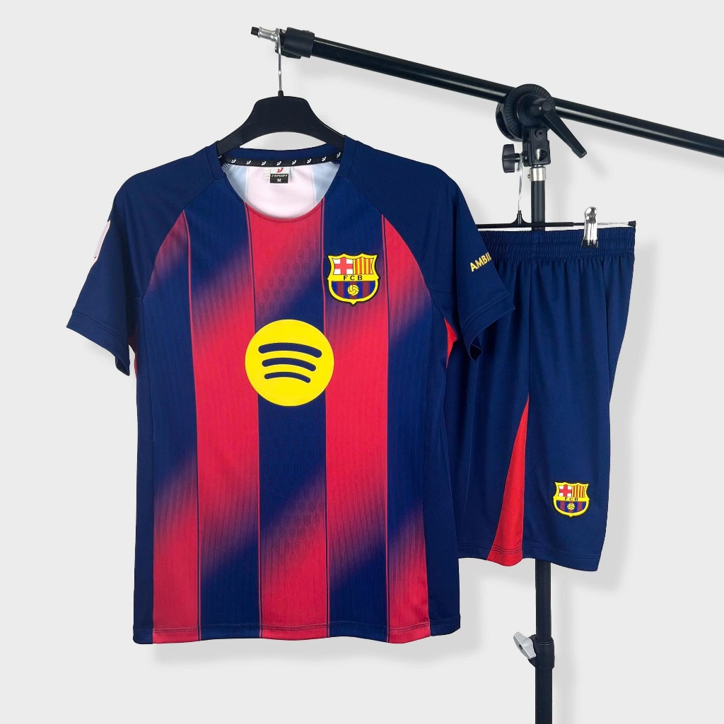 Bộ quần áo bóng đá CLB Barca – Chất liệu thun co giãn, thoáng mát, áo đá banh Barca mới 2025-2026 – 