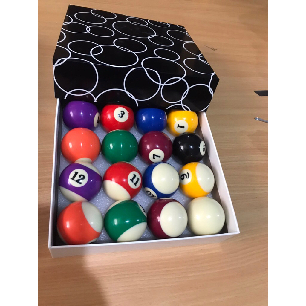 Chọn bộ 16 bóng bi sứ tốt 48mn cho bàn bida mini