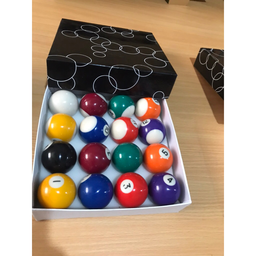 Chọn bộ 16 bóng bi sứ tốt 44mn cho bàn bida mini