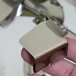 CỮ CHỐNG CHÉM MÉP VẢI MÁY VẮT SỔ
