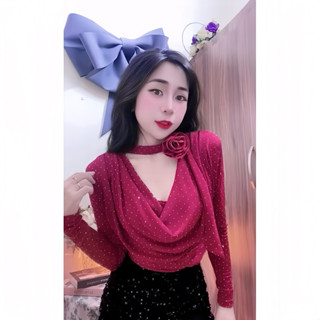  Áo Thun Đính Đá Bling Cổ Đổ Kèm Dây Hoa - Có Đệm Vai 