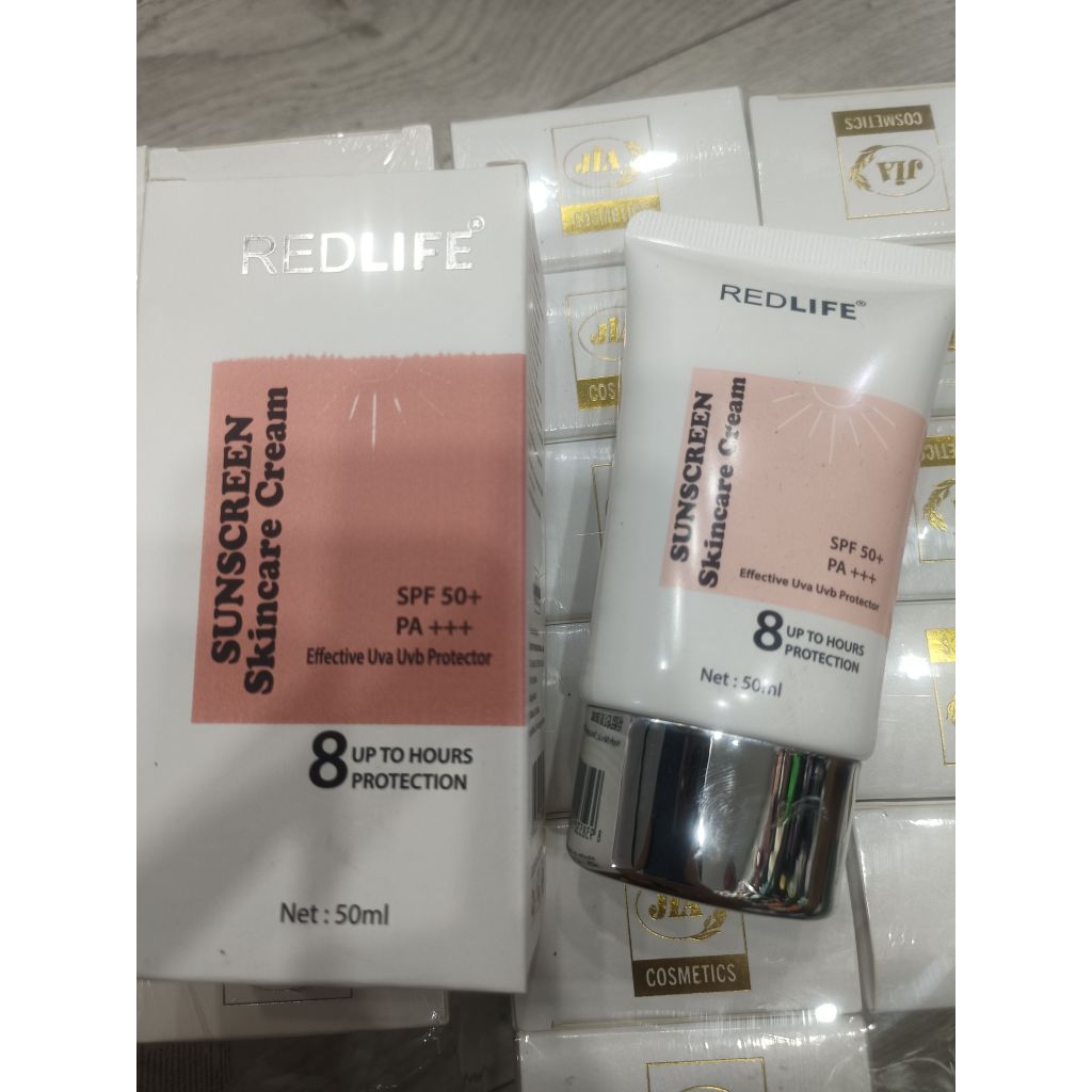 chống nắng redlife dưỡng trắng da 50+