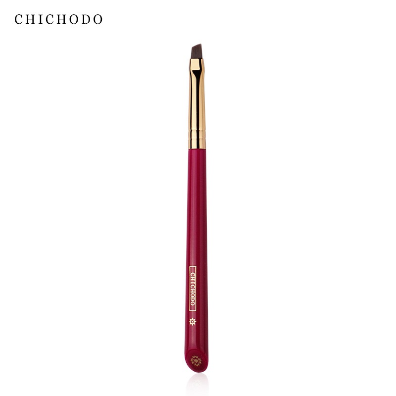 Cọ Trang Điểm Tán Mày Lông Dài Chichodo Cán Màu Đỏ 18