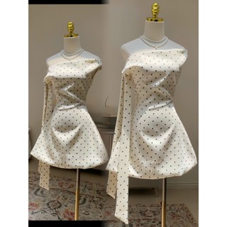  D344 Cabernet đầm chấm bi lệch vai trễ vai dáng ngắn phong cách tiểu thư 