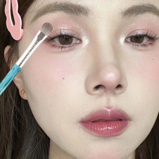 Cọ Makeup Tán Bầu Mắt CHICHODO Diamond