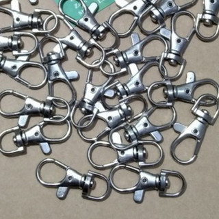 MÓC KHÓA LỒNG CHIM (TRÁNH CHO CHIM BA Y RA NGOÀI)