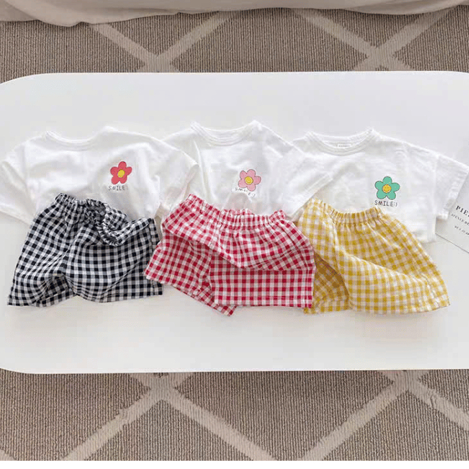 Set đồ bộ ngắn bé gái mặc nhà ELIOKIDS, đồ bộ đùi cho bé gái áo thun ngắn tay, quần đùi caro từ 7kg-