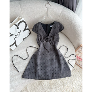  Đầm Kiểu Nữ Sọc Xám Buộc Nơ Ngực Anna - Sisa Dress 