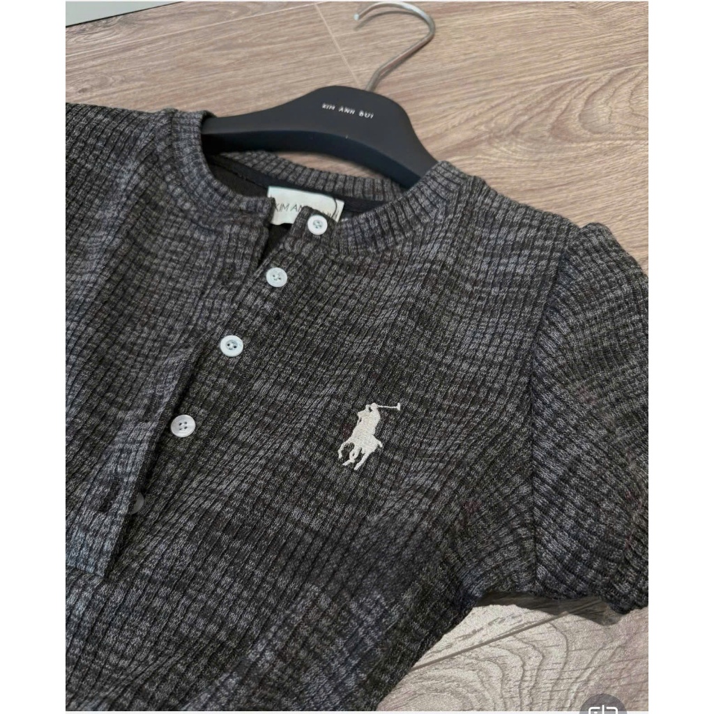 [Váy Ngắn Dáng Xòe Nữ Tính] Đầm Thun Nữ Kẻ Xám Form Ôm Tôn Dáng – Cổ Tròn, Tay Ngắn, Bo Eo, Viền Xòe, Chất Co Giãn | BigBuy360 - bigbuy360.vn