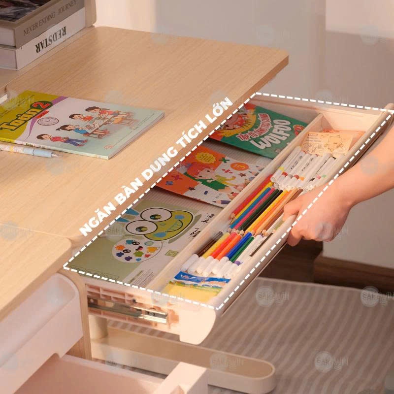 [Mẫu Mới 2026] Bộ bàn học cho bé cao cấp Sakawin Premium GD08 Bàn học sinh thông minh chống gù | BigBuy360 - bigbuy360.vn