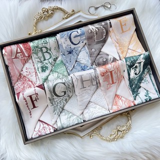  Khăn lụa nhỏ mỏng và đa năng làm quà lưu niệm 26 chữ cái buộc tóc băng đô khăn quàng cổ trang trí túi buộc ruy băng 