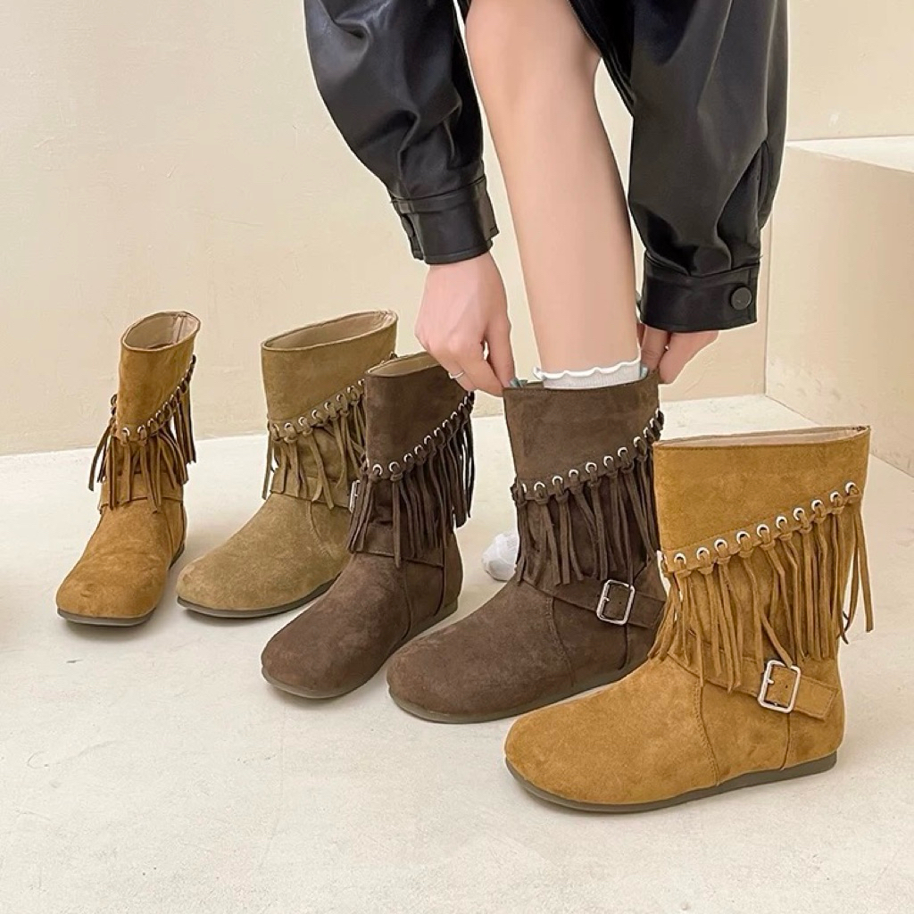 Boots nữ da lộn cổ ngắn tua rua phong cách cao bồi đế bằng cao 3cm