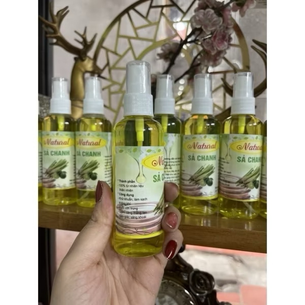 Tinh dầu sả 100ml thơm đuổi muỗi DẠNG CHAI XỊT TIỆN LỢI