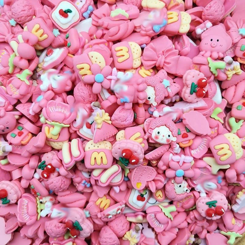 Charm dép sticker màu dễ thương mẫu ngẫu nhiên gắn dép cross, dép sục