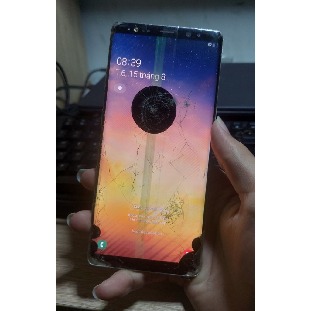 cụm xác sống samsung galaxy note 8 hàn N950N màn nát nghe gọi bình thường. full chức năng