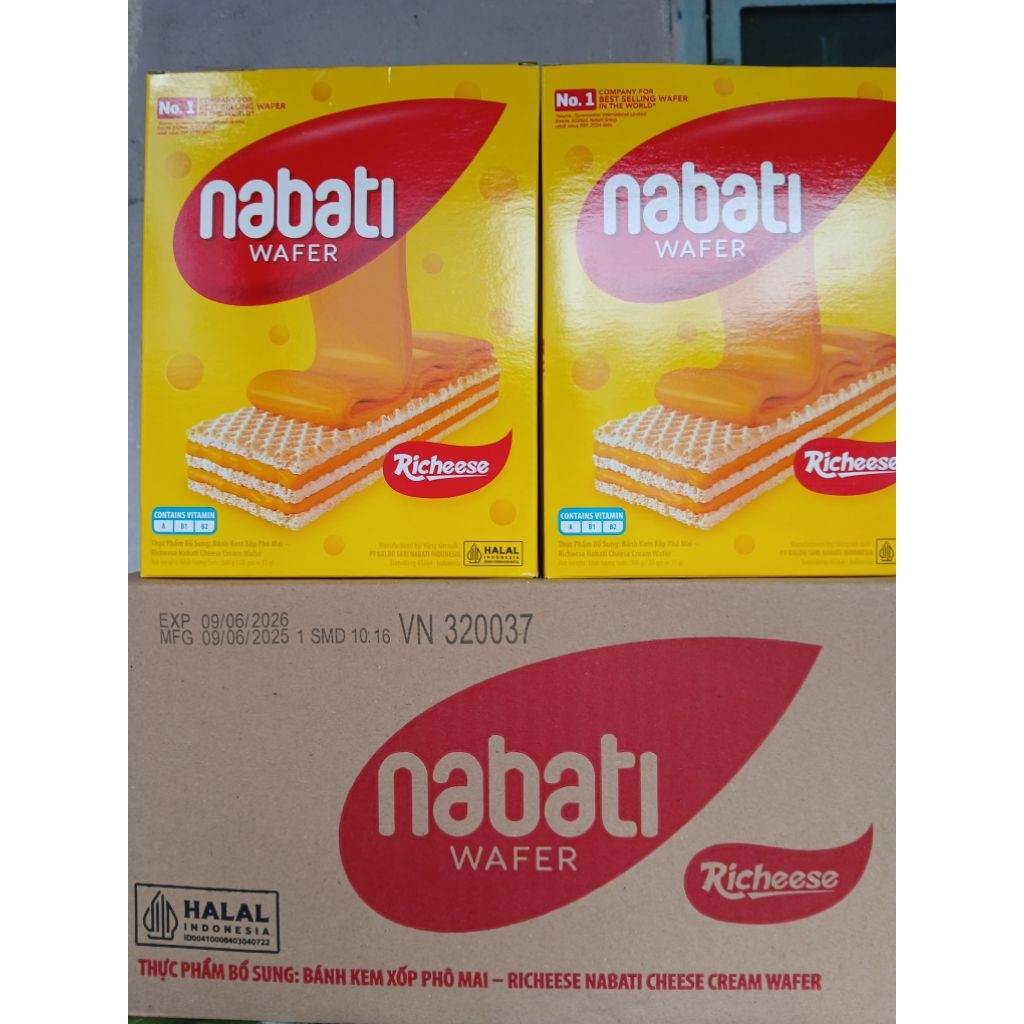 1 thùng  bánh kem xốp phô mai NABATI (10 hộp  300g) lớn