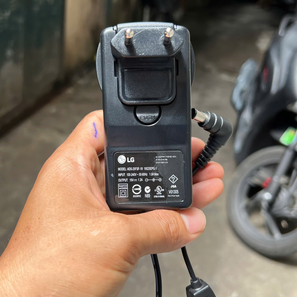 Adapter nguồn màn hình LG 19v 1.3a