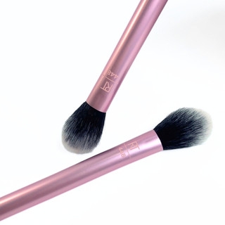 Cọ highlight RT Real Techniques Setting Brush (lỗi nhẹ, nhoè chữ, không hộp)