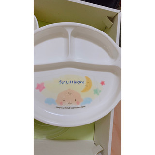 BỘ ĂN DẶM RICHELL 9 MÓN LỖI BĂNG KEO ĐĨA ĂN