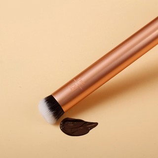 Cọ che khuyết điểm chuyên nghiệp RT Real Techniques Expert Concealer Brush 244