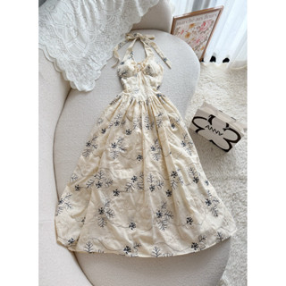  Đầm Kiểu Nữ Dáng Dài Cổ Yếm Thêu Hoa Anna - Dorami Dress 