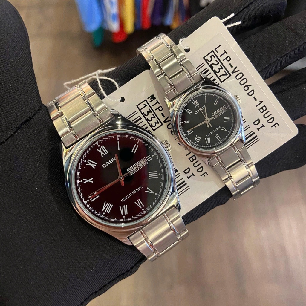 Đồng Hồ Đôi Casio Tay Nhỏ V006D Máy Pin Quartz Dây Kim Loại Mặt Đen Kính Khoáng Size 38mm và 25mm Chính Hãng | BigBuy360 - bigbuy360.vn