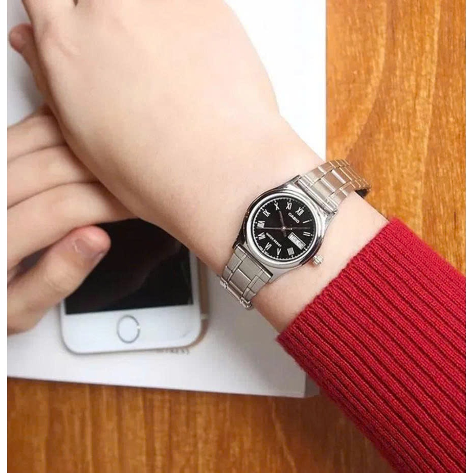 Đồng Hồ Đôi Casio Tay Nhỏ V006D Máy Pin Quartz Dây Kim Loại Mặt Đen Kính Khoáng Size 38mm và 25mm Chính Hãng | BigBuy360 - bigbuy360.vn